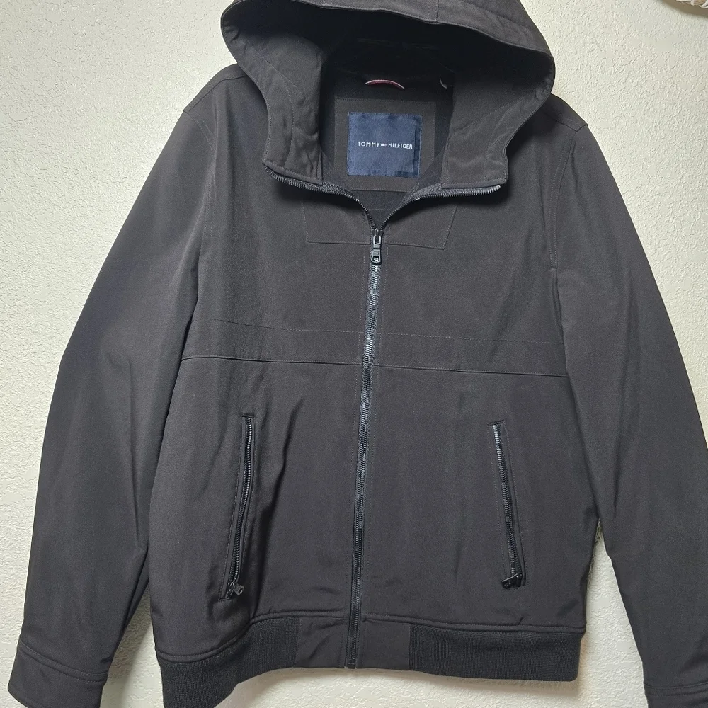 Tommy Hilfiger Men's Black Hooded Windbreaker Size Large